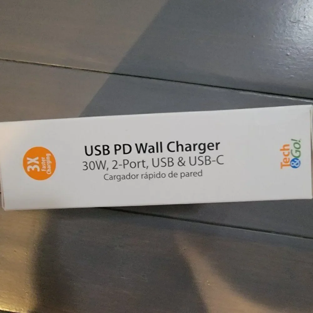 Tech & Go USB PD Wall Charger 30W, 2-Port, USB & USB-C - White